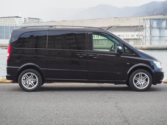Mercedes Benz V Class (2012) chauffeur vehicle